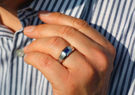 The windy signet ring