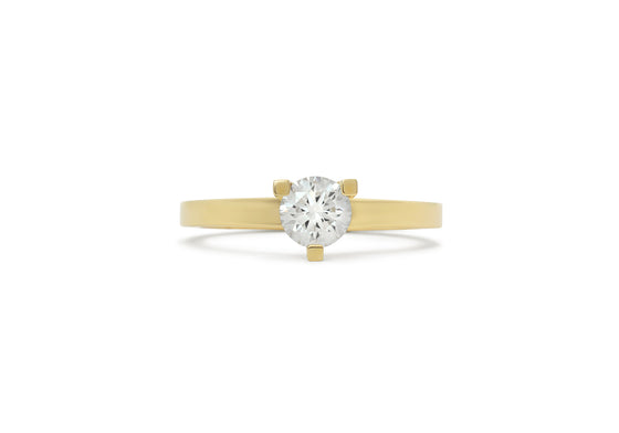3-prong diamond solitaire