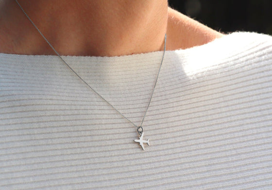 Leaving on a jet plane (Stg925)