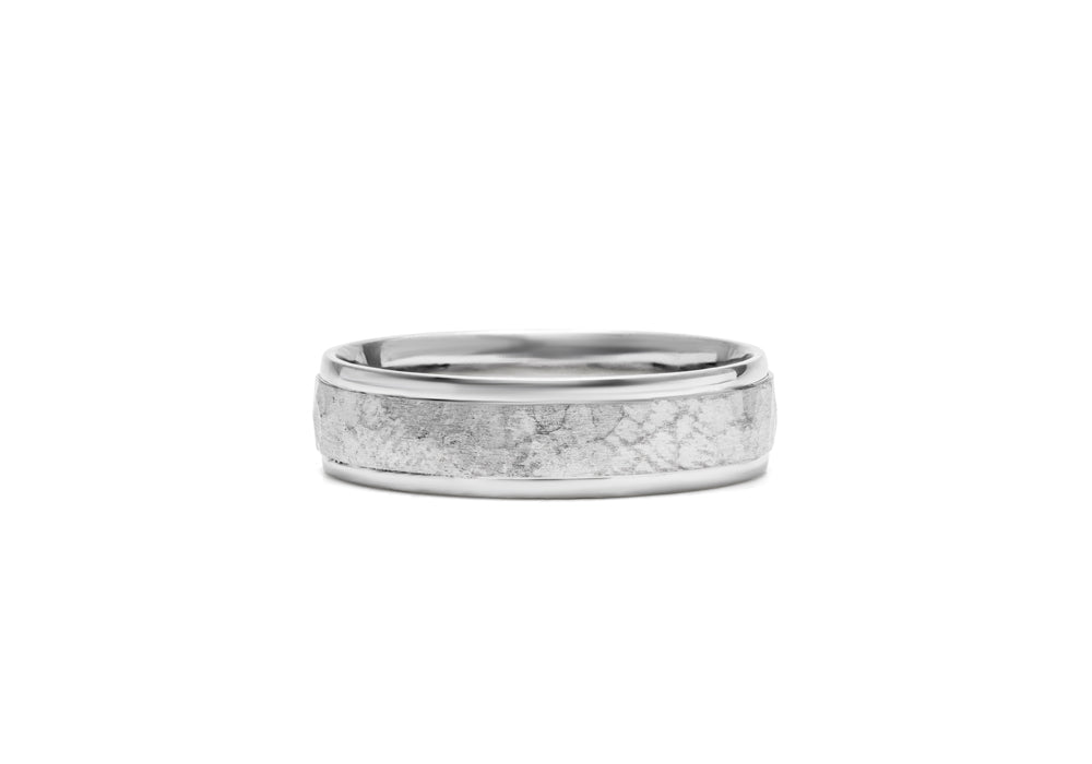 bague homme or blanc texture organique comme un gant