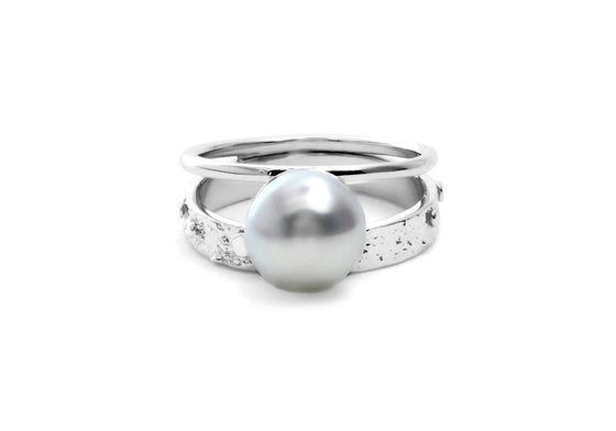 Double signature white pearl 