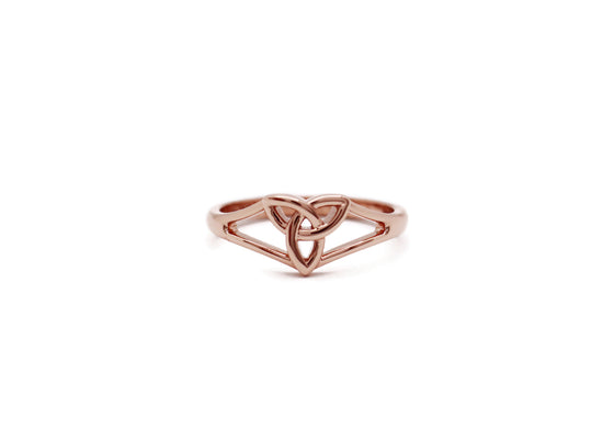 Celtic knot ring