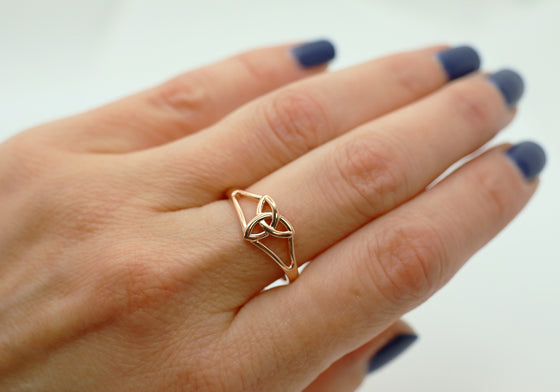 Celtic knot ring