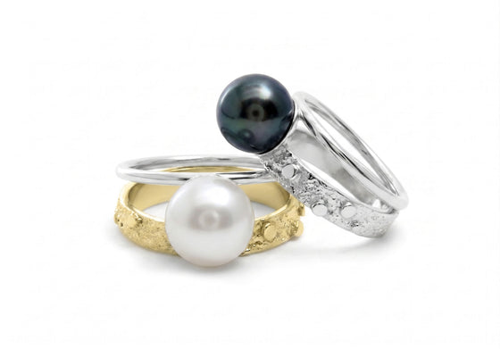 Double signature white pearl 