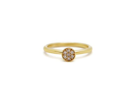 Solitaire with diamond pavé