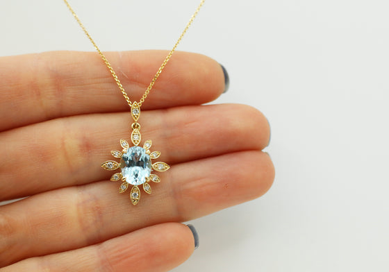 Sun necklace with aquamarine