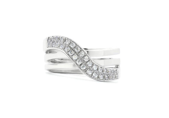 Wave of love pavé