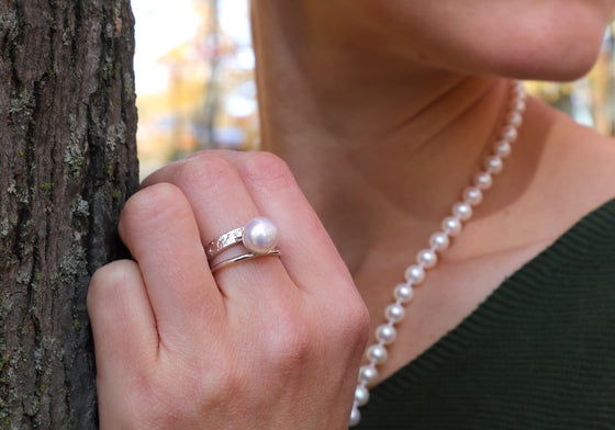 Double signature white pearl 