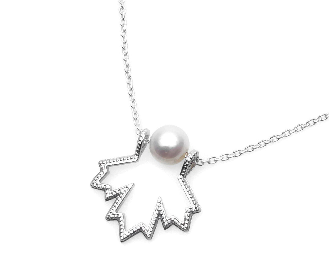 collier feuille érable avec perle or blanc chic Canada